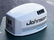 Lade das Bild in den Galerie-Viewer, 115 90 hp Johnson Ocean Pro top cowl 0435094 two stroke - missing latch
