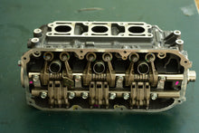 Cargar imagen en el visor de la galería, BF 200 225 250 hp Honda 12215-ZY3-000ZA CYLINDER HEAD, four stroke 2005
