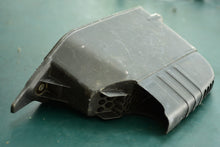 Cargar imagen en el visor de la galería, BF 40 45 50 hp Honda 17390-ZV5-010 MUFFLER COVER four stroke
