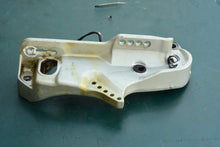 Lade das Bild in den Galerie-Viewer, BF 40 45 50 hp Honda 50301-ZV5-020ZA BRACKET, R, 50311-ZV5-010ZA BRACKET, L four stroke
