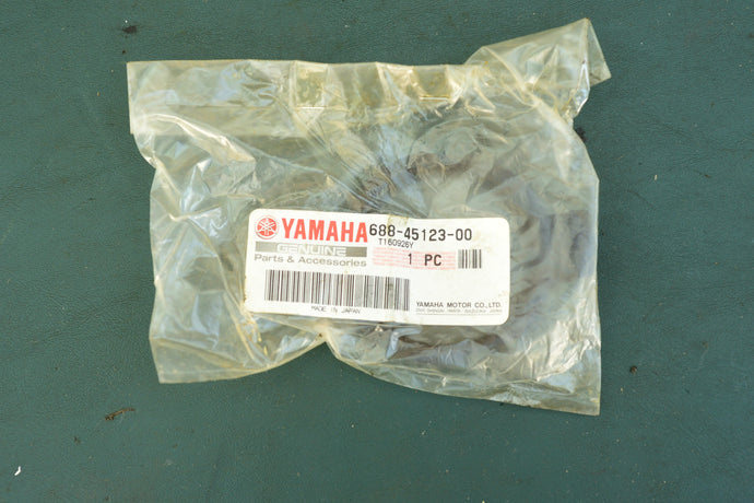 75 85 90 hp Yamaha 688-45123-00-00 MUFFLER GASKET, upper casing