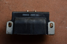 Cargar imagen en el visor de la galería, 200 225 250 hpJohnson Evinrude 0586533 586533 Ignition Coil, two stroke
