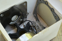 Cargar imagen en el visor de la galería, 150 - 225 hp Yamaha WATER PUMP KIT 6g5-w0078-a1-00, Quicksilver 879129 Two Stroke 1991
