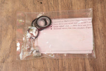 Lade das Bild in den Galerie-Viewer, Mercruiser Quicksilver OEM 87173a7 trim cylinder housing tube repair kit NLA
