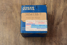 Lade das Bild in den Galerie-Viewer, Volvo Penta 3854158-7 air charger sensor OEM nla 5.0 5.8 Liter
