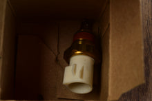 Lade das Bild in den Galerie-Viewer, Volvo Penta 3854158-7 air charger sensor OEM nla 5.0 5.8 Liter
