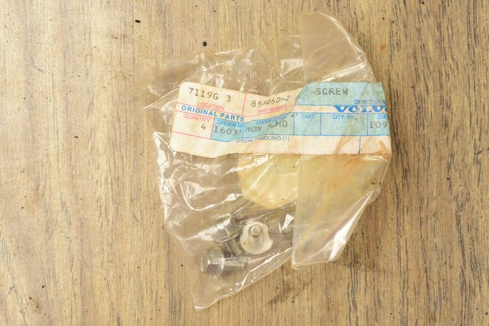 Volvo Penta 853060 853060-2 flange screw 853060 NLA