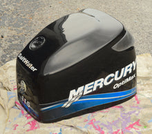 Cargar imagen en el visor de la galería, 115 90 hp Mercury Optimax 880778T03 TOP COWL fiberglass engine cover, two stroke 1.5L DFI 2005 (current number 898436T01)
