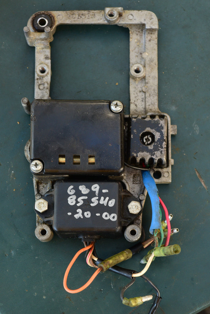 40 25 30 hp Yamaha 689-85540-20-00 CDI Contol Unit, 6R6-85542-00-94 BRACKET, 6A0-81916-00-00 COVER, TERMINAL two stroke outbaords