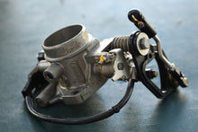 Cargar imagen en el visor de la galería, 25 HP 30 HP Tohatsu Nissan Throttle Body Assembly 3ad101001 - 2010 Four Stroke
