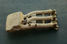 Cargar imagen en el visor de la galería, 25 - 30 HP Tohatsu Nissan Intake Manifold Assy 3AC020101 - 2010 Four Stroke
