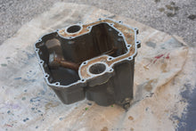 Lade das Bild in den Galerie-Viewer, bf 200 225 250 hp Honda 11311-ZY3-010ZA OIL PAN 2007 &amp; up Four Stroke
