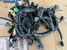 Lade das Bild in den Galerie-Viewer, BF 200 hp Honda main wire harness 32100-ZY2-H01 electrical Four Stroke
