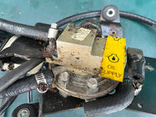 Load image into Gallery viewer, 200 225 250 hp Ficht Evinrude Oil Lift Pump 5001203 5001050 5001505 0439763 Bracket part 0344636, 344636 OiI injector &amp; Manifold 5000527 Two Stroke

