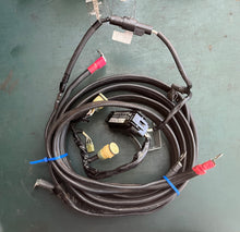 Lade das Bild in den Galerie-Viewer, Bf 135 150 hp Honda starter cable assy 32410-ZY6-010 battery cables &amp; fuse box etc
