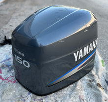 Load image into Gallery viewer, 150 hp Yamaha 64C-42610-50-4D TOP COWLING engine cover Two Stroke v6
